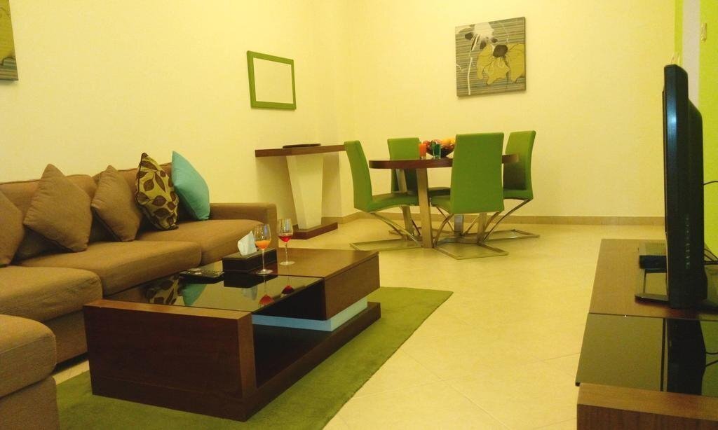 Фотография Al Waleed Holiday Homes - Al Barsha (ex. Al Waleed Palace Hotel Apartments ) 4*