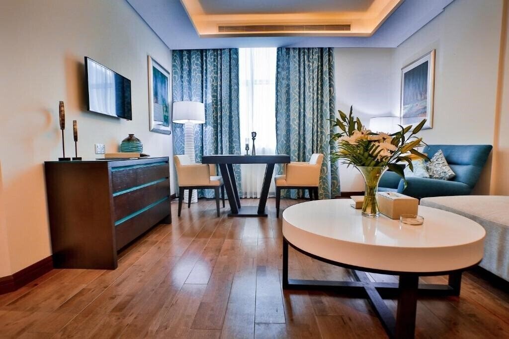 Изображение Signature Hotel Al Barsha 4*