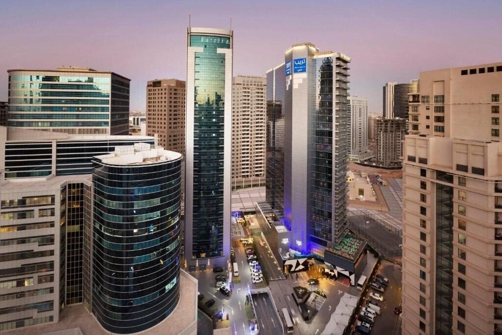 Фото Tryp By Wyndham Al Barsha 4*