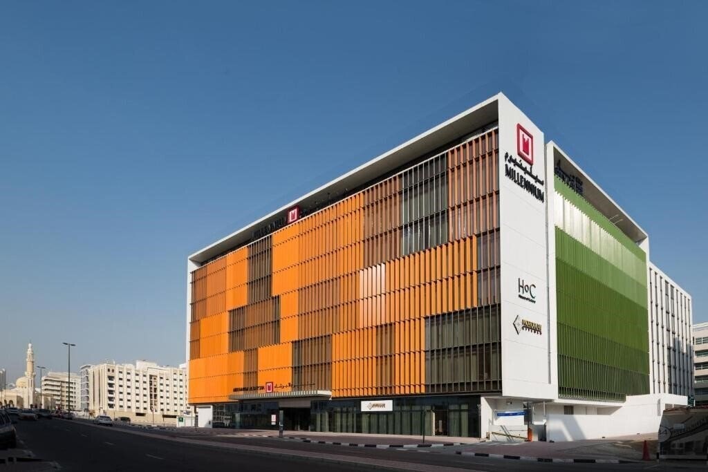 Отель Millennium Al Barsha 4*
