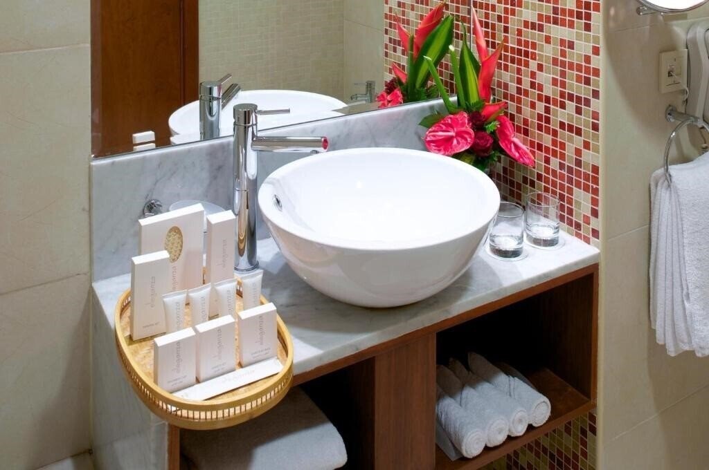 Фотография Carlton Al Barsha (ex. Ramada Chelsea Hotel Al Barsha) 4*