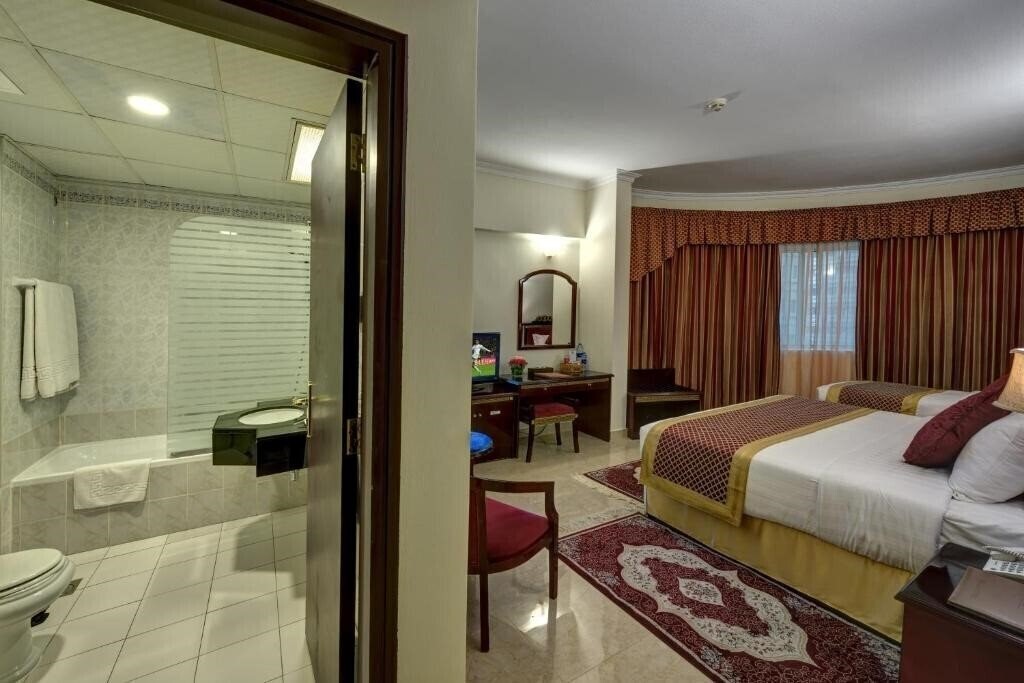 Фотография Comfort Inn Hotel 3*