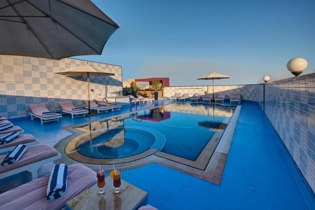 Изображение Comfort Inn Hotel 3*