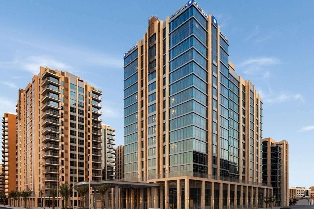 Отель Wyndham Dubai Deira 4*