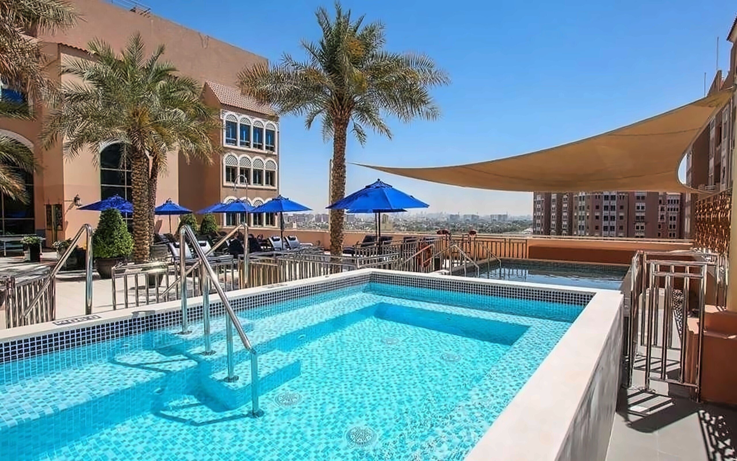 Отель Oaks Ibn Battuta Gate Dubai 5*