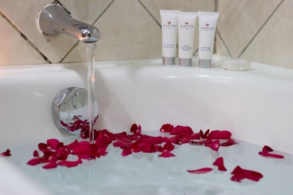 Фотография Savoy Central Hotel Apartments (ex. Dar Al Sondos Hotel Apartments By Le Meridien) 4*