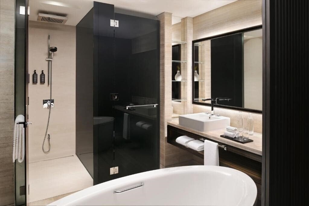 Изображение Sheraton Grand Hotel 5*