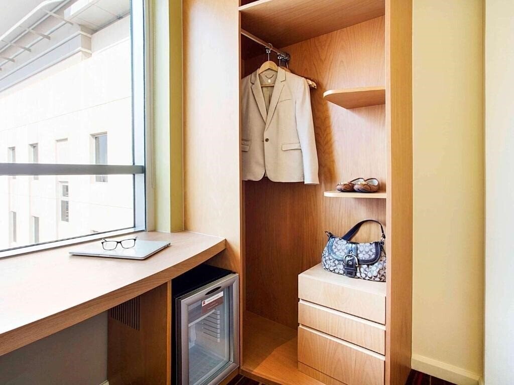 Фотография Ibis Mall Avenue Dubai (ex. Ibis Hotel Mall of Emirates, Ibis Accor Hotel) 3*