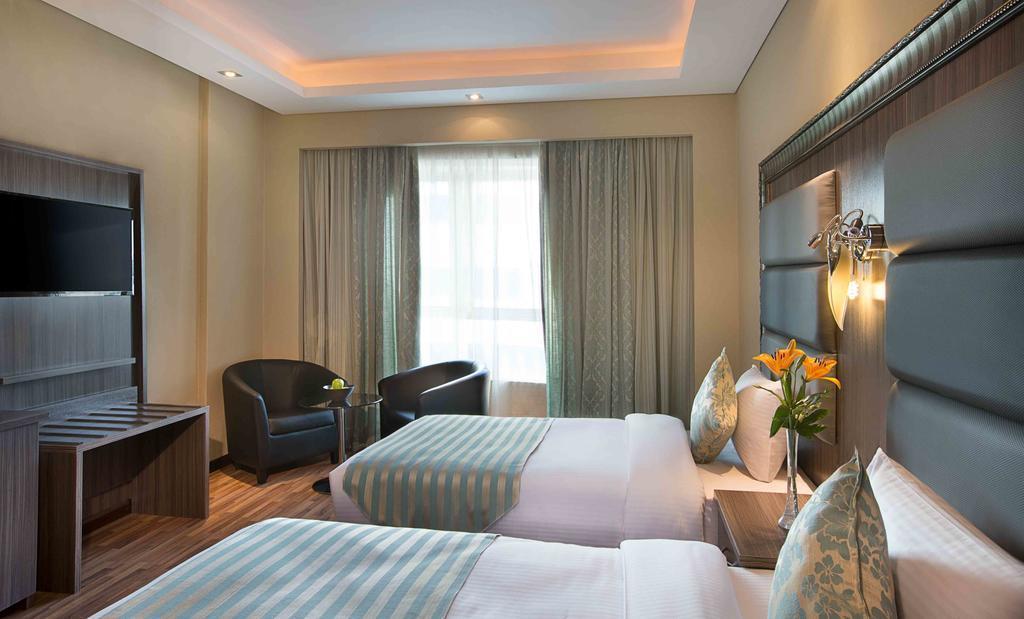 Фотография Bluebay Black Stone Hotel 4*