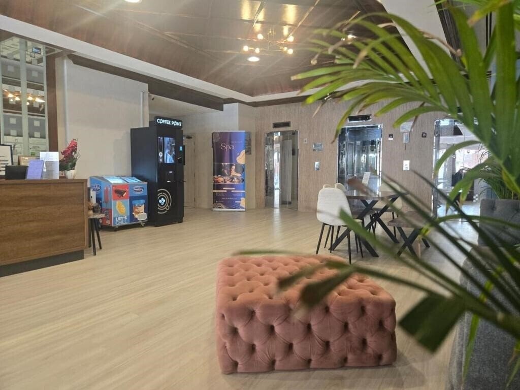Отель Al Raya Hotel Apartments 2*