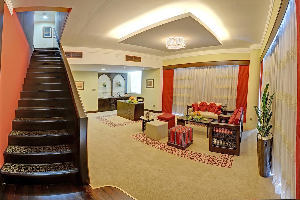 Фотография Boutique 7 Hotel & Suites 4*