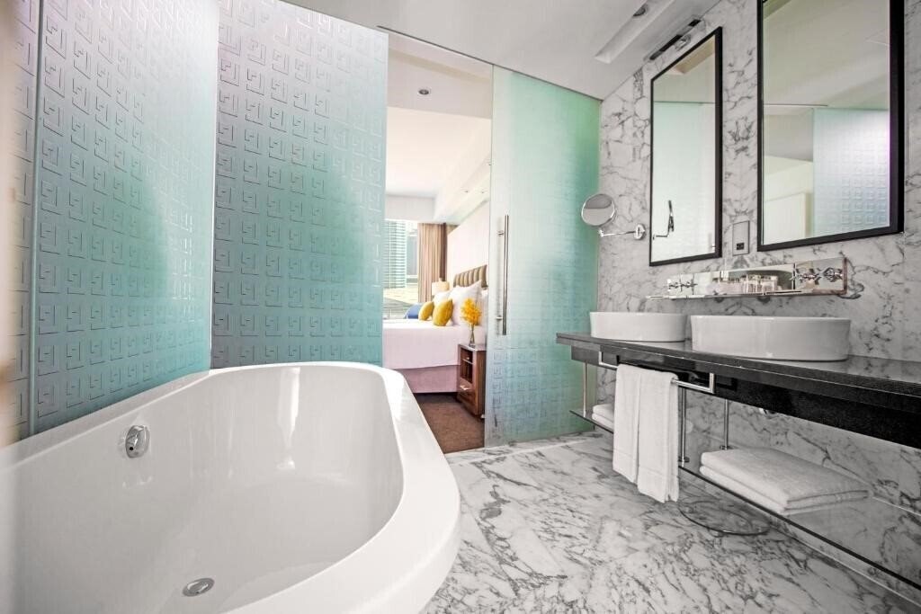 Фото Voco Bonnington Dubai 5*