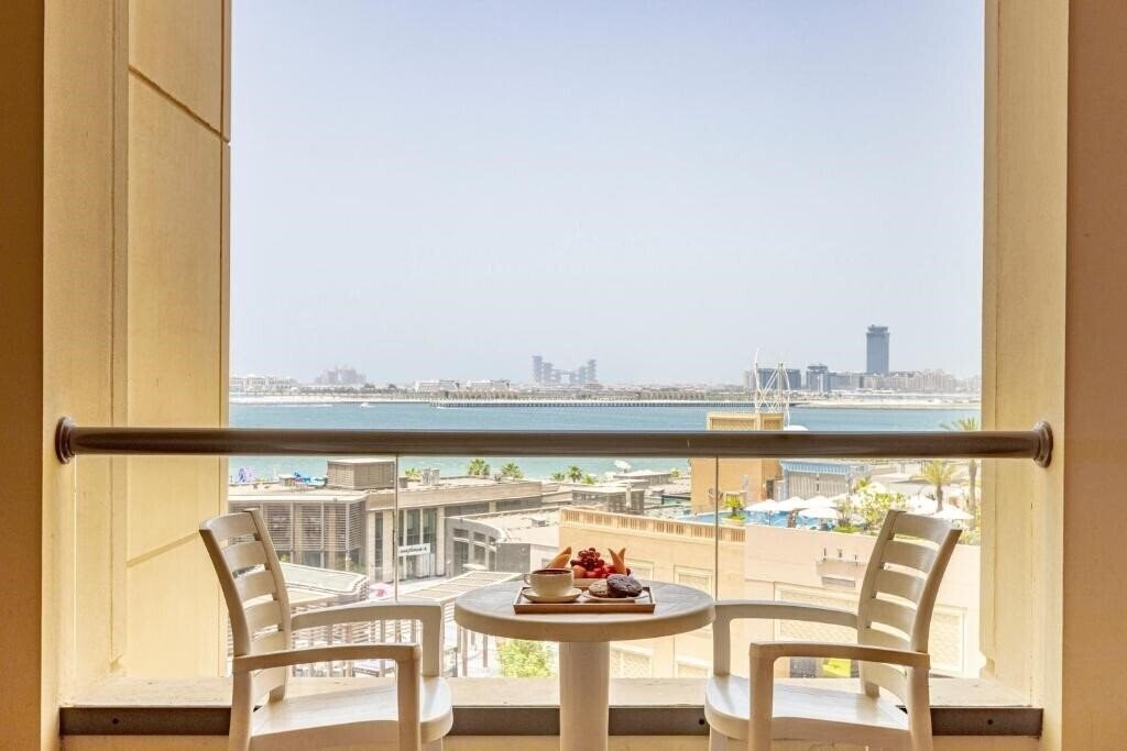 Изображение Roda Amwaj Suites Jumeirah Beach Residence апартаменты