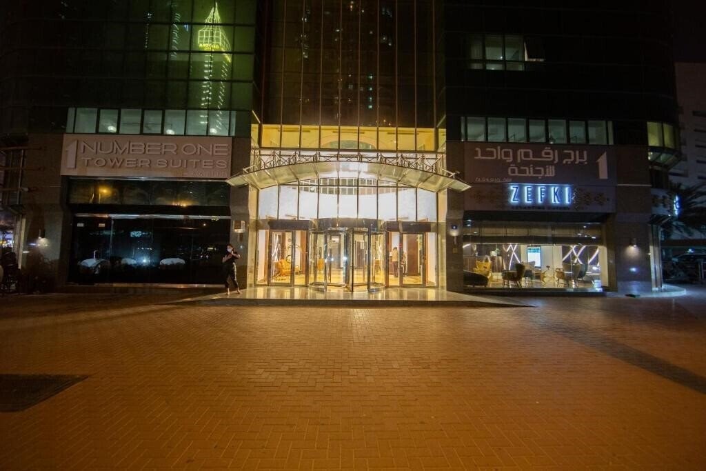 Картинка Number One Tower Suites Apt 3*