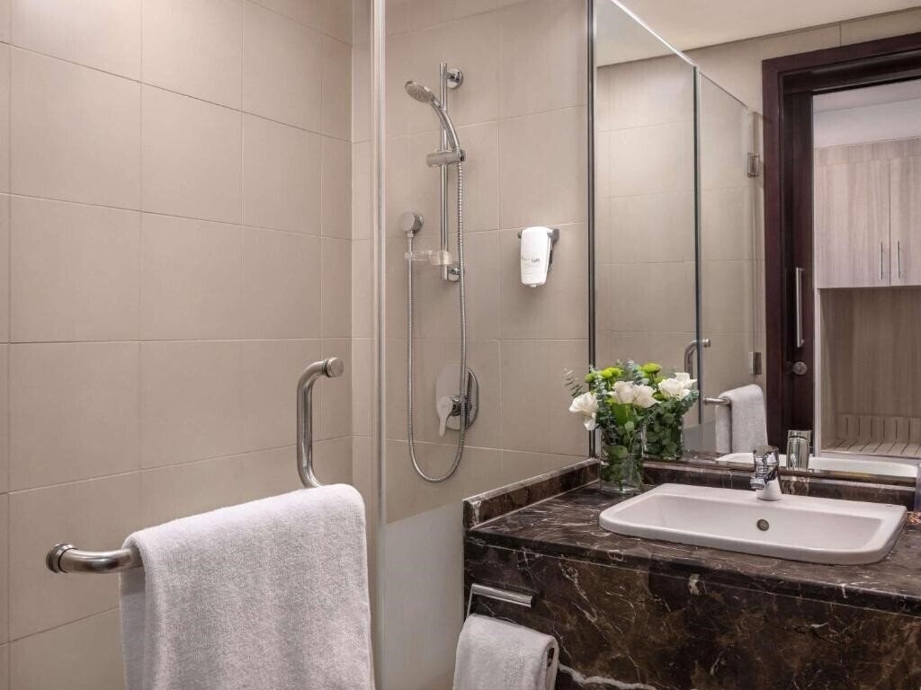 Фотография Ibis Styles Dragon Mart Dubai 3*