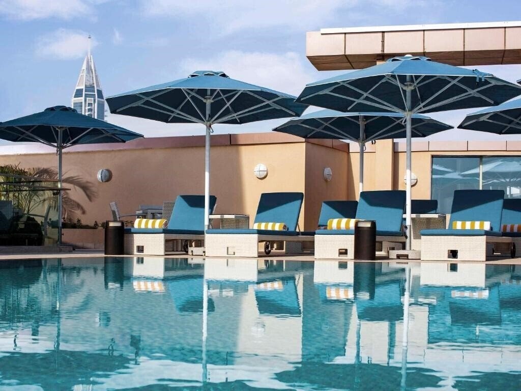 Картинка Pullman Dubai Jumeirah Lakes Towers 5*