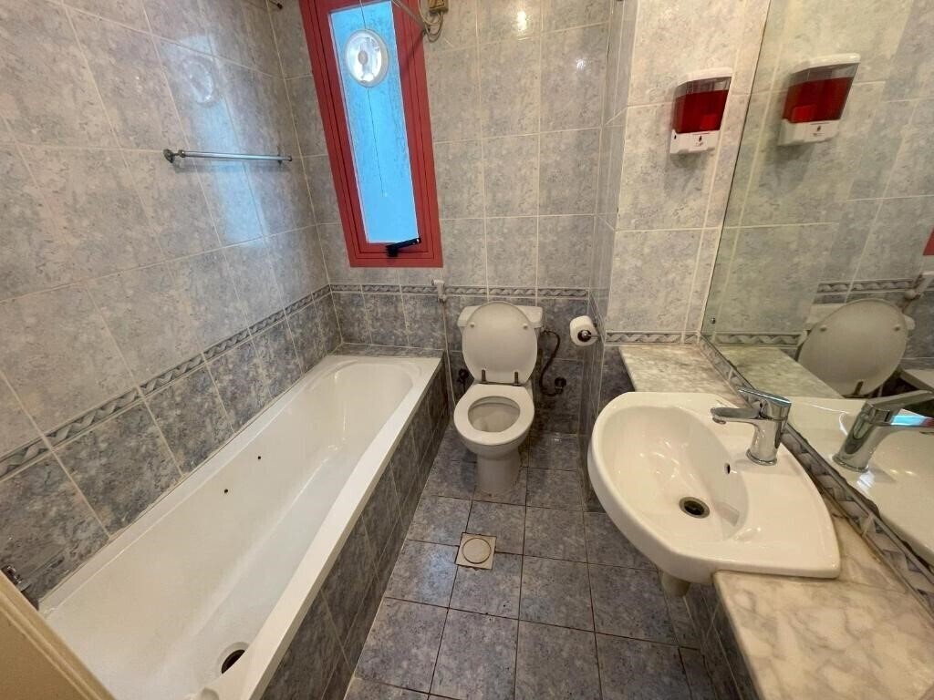 Фотография Queen'S 2*