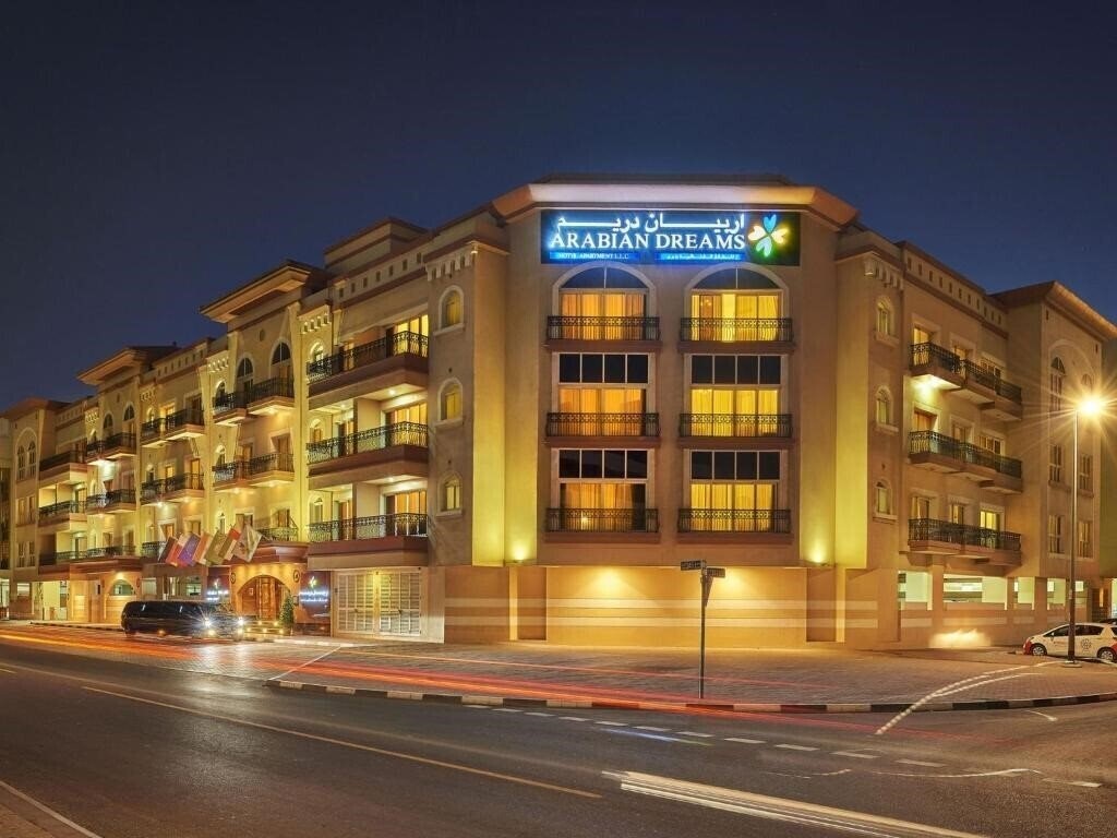 Отель Arabian Dreams Hotel Apartments 4*