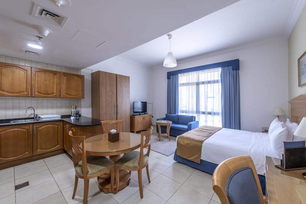 Фото Roda Metha Suites 4*