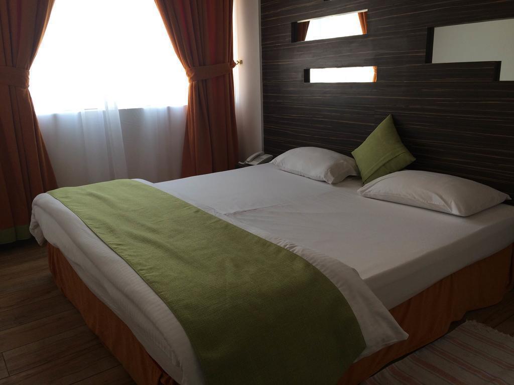 Фотография Everest International Hotel 1*