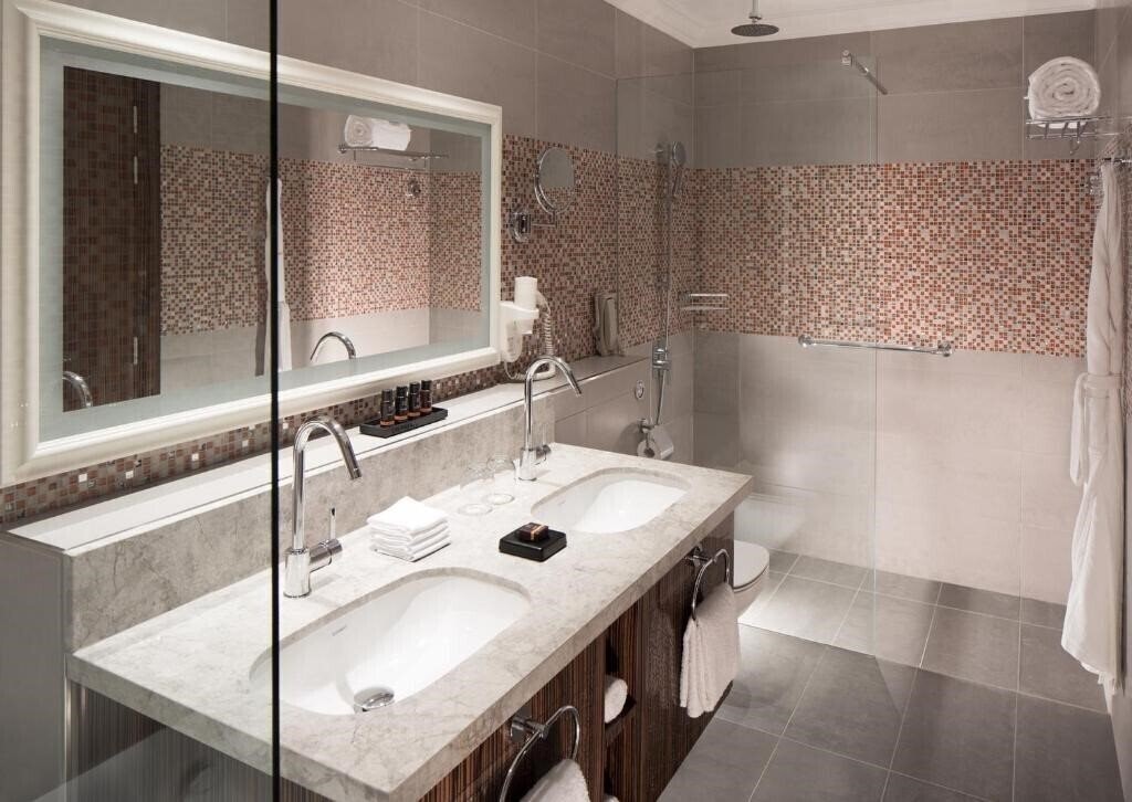 Фото Dusitd2 Kenz Hotel 4*