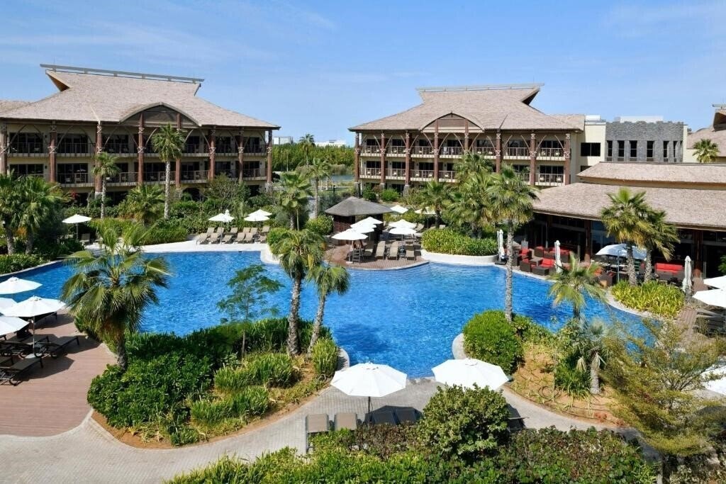 Отель Lapita Dubai Parks & Resorts Autograph Collection 4*