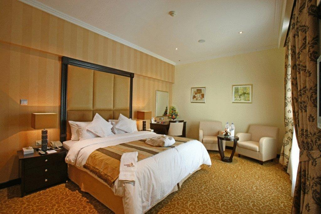 Отель London Suites Hotel 3*