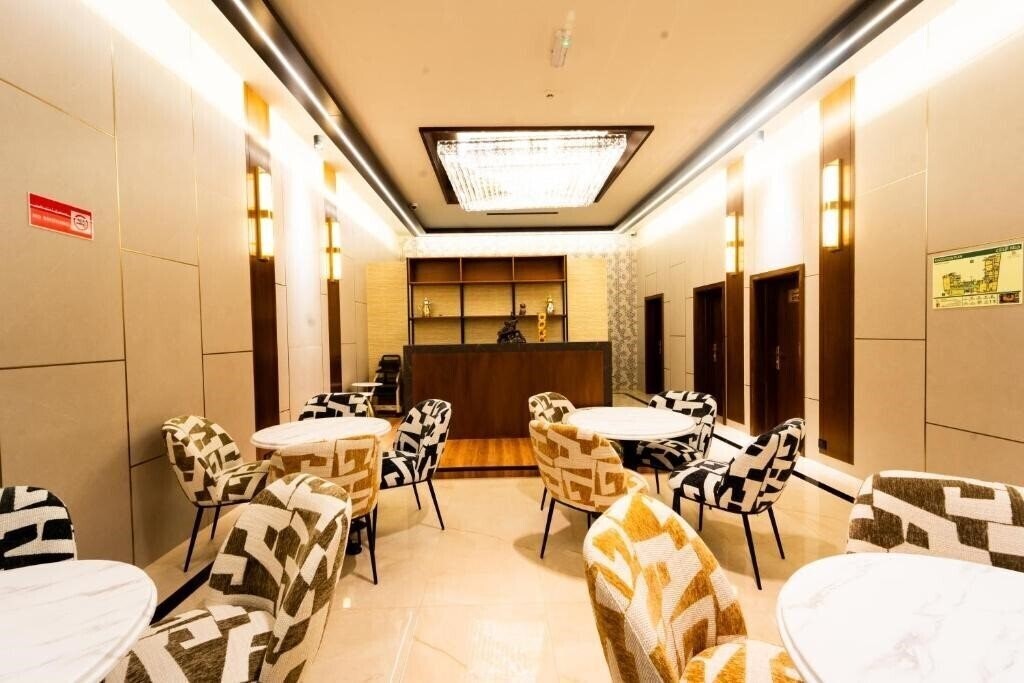 Картинка The Grand Astoria Hotel (ex. Grand Astoria Hotel, Astoria Hotel) 3*