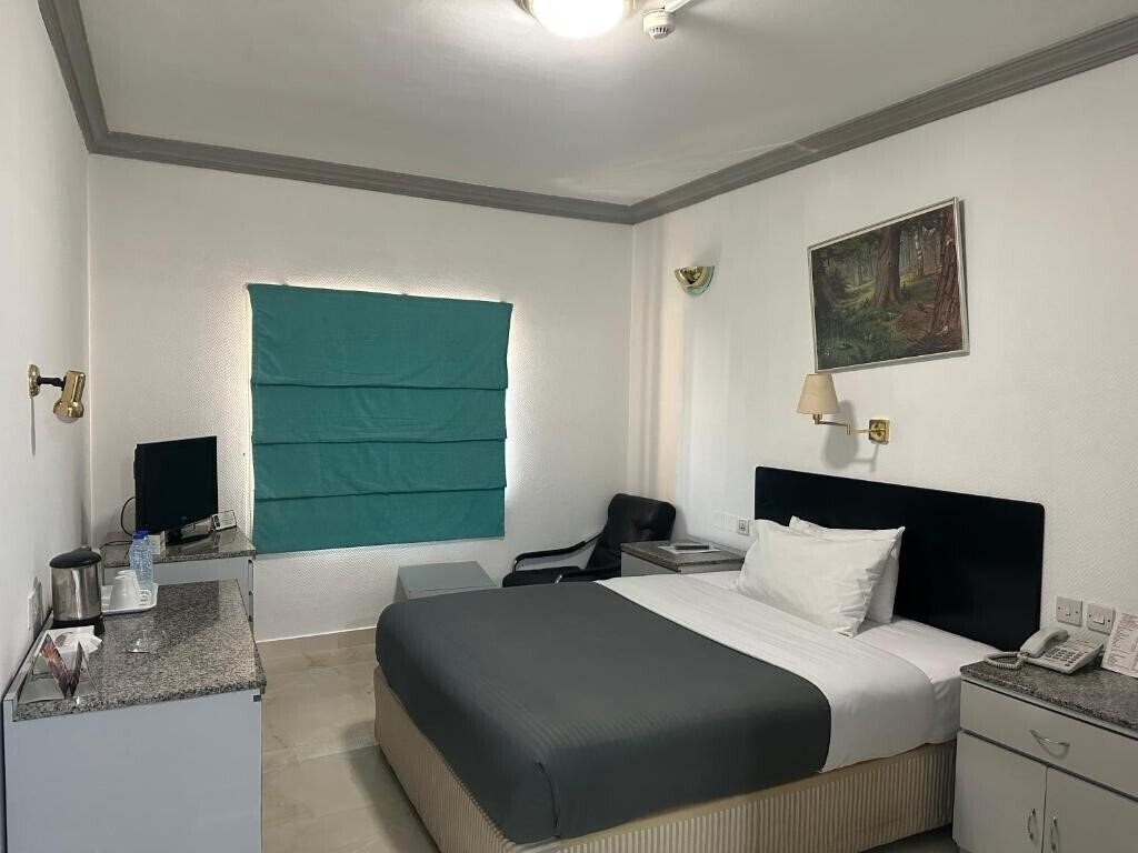 Фотография The Grand Astoria Hotel (ex. Grand Astoria Hotel, Astoria Hotel) 3*