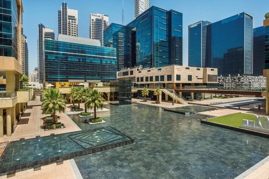 Отель Double Tree by Hilton Dubai – Business Bay 4*