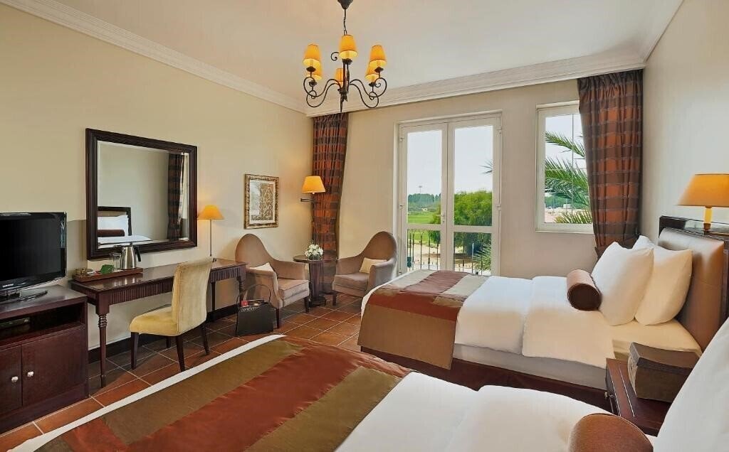 Изображение Arabian Ranches Golf Club 2*