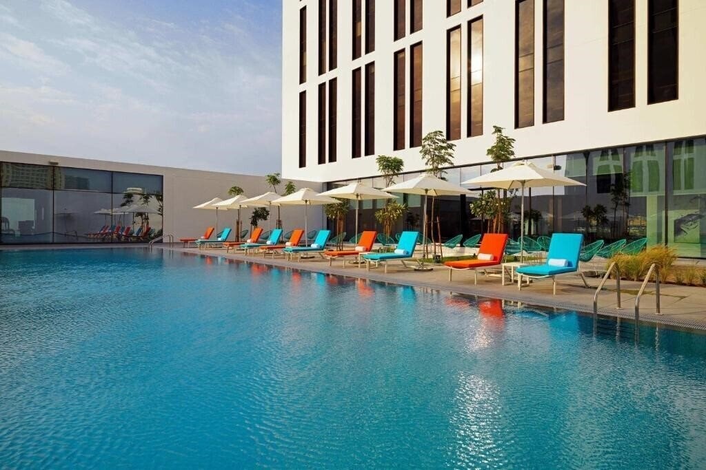 Отель Aloft Me'Aisam Dubai 4*