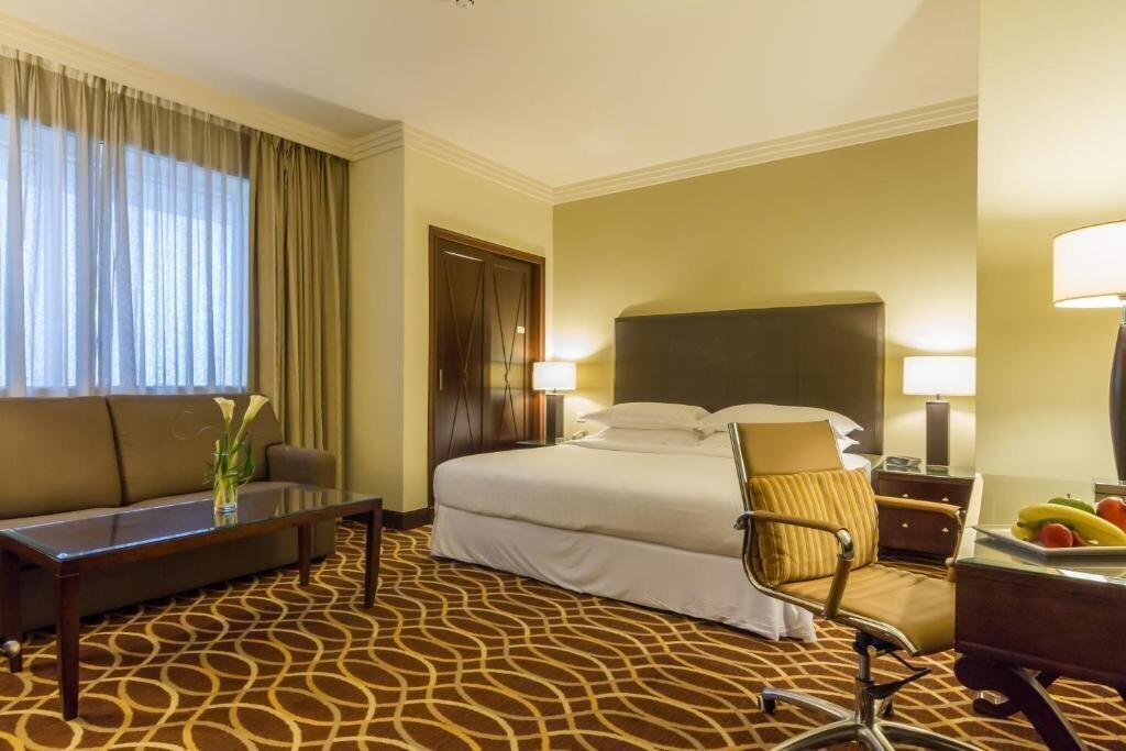 Изображение Grand Excelsior Hotel Deira (ex. Sheraton Deira) 4*