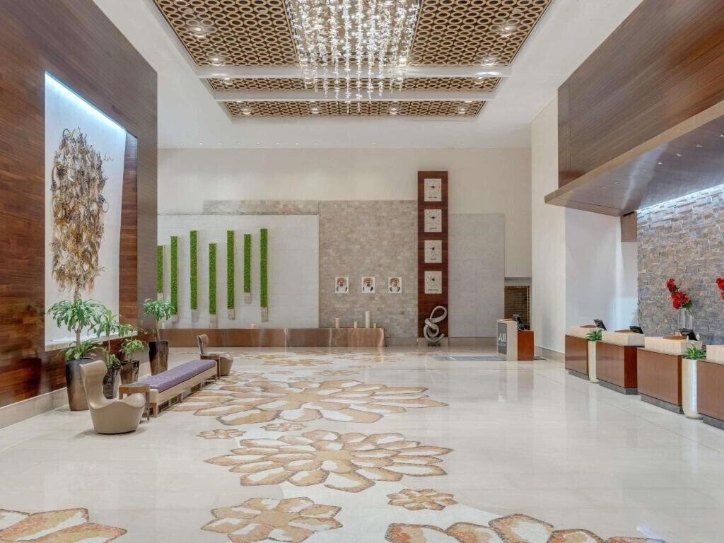 Фото Swissotel Al Ghurair Dubai 5*