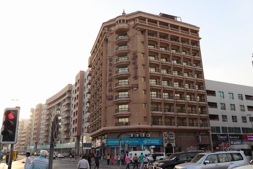 Отель Dolphin Hotel Apartment апартаменты