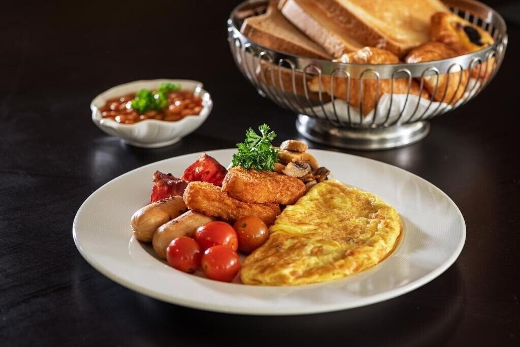 Фото Occidental Dubai Production City (ex. Four Points by Sheraton Production City, Occidental Impz Dubai Conference & Events Centre) 4*