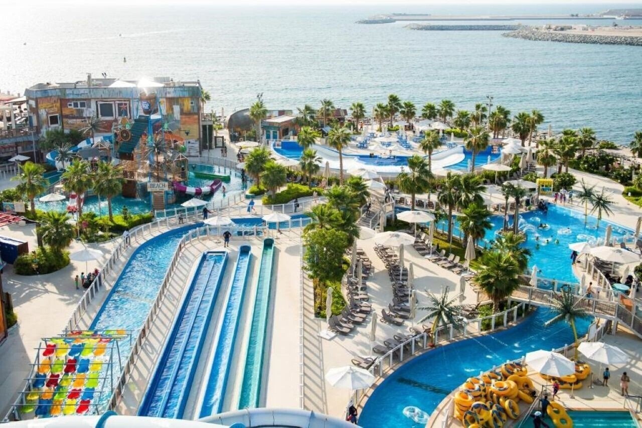 Фотография Movenpick Hotel & Apartments Bur Dubai 5*