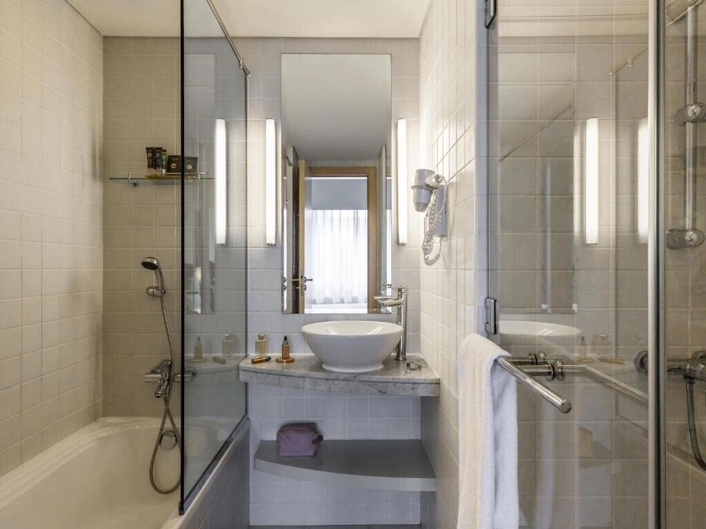Фото Suite Novotel Mall Of The Emirates 3*