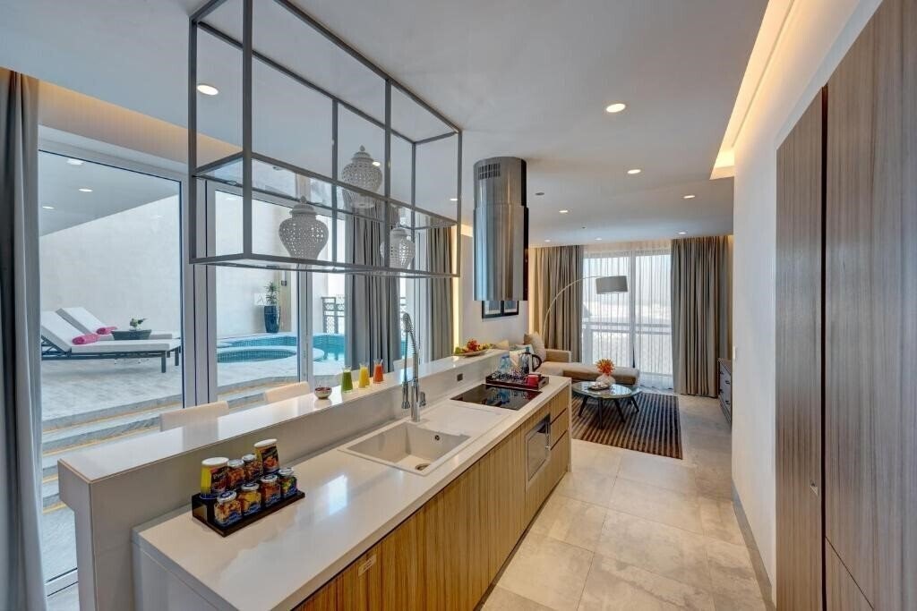 Фото Arjaan by Rotana – Dubai Media City 4*