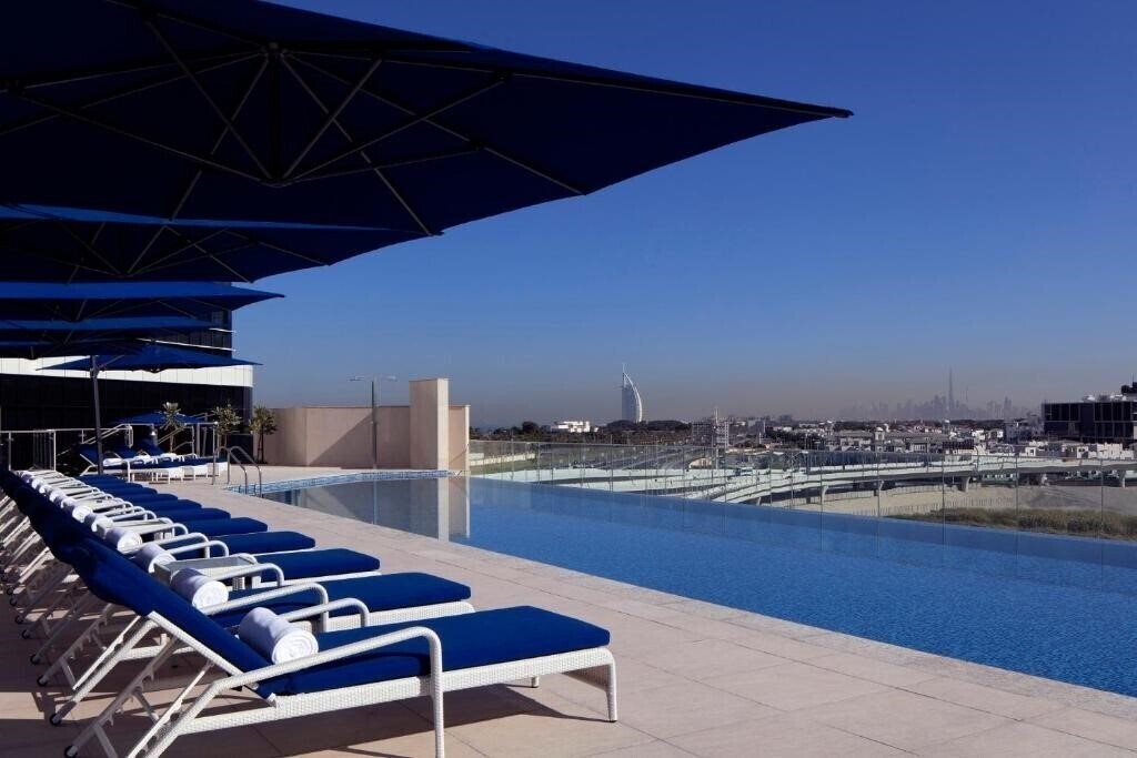 Фото Avani Palm View Dubai Hotel & Suites 4*