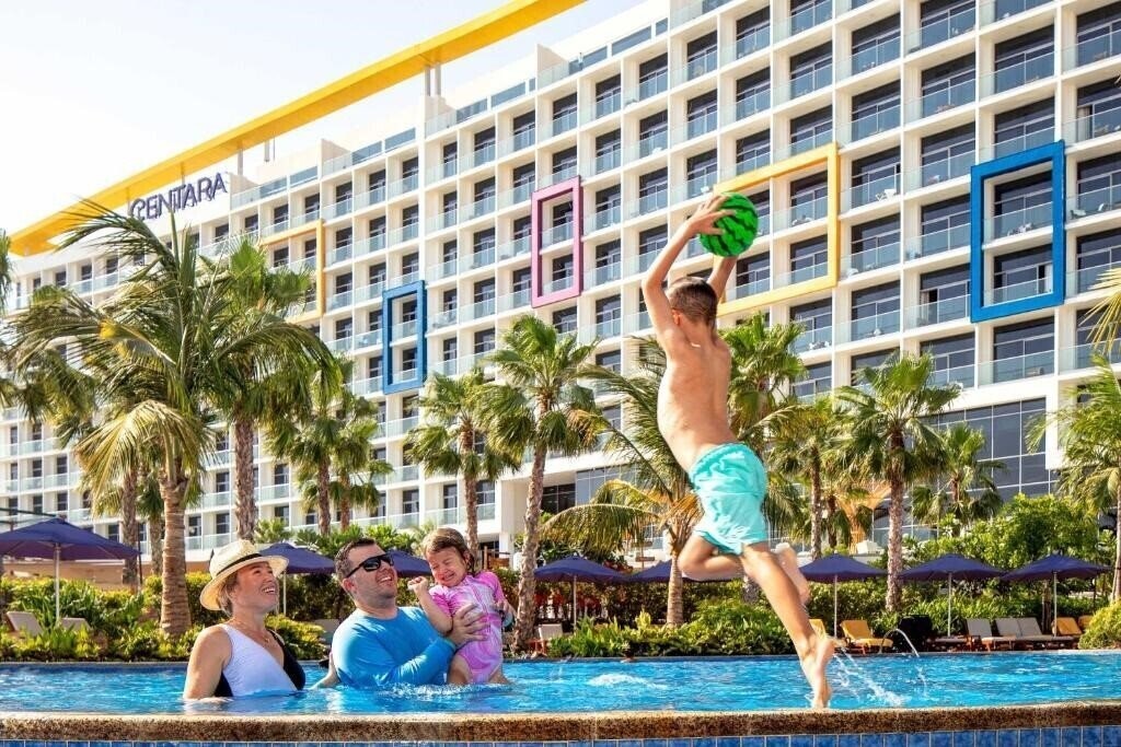 Фотография Centara Mirage Beach Resort Dubai 4*