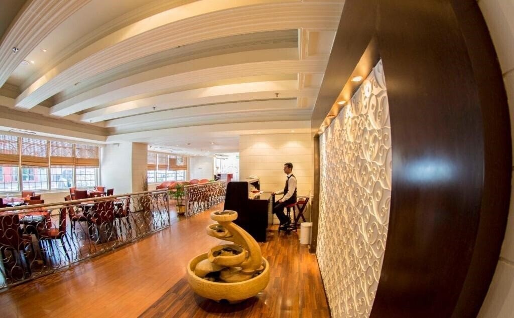 Фотография J5 Hotels Bur Dubai 3*
