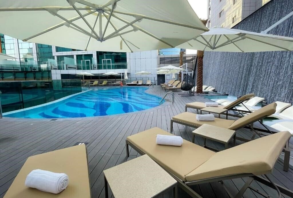 Изображение Al Khoory Sky Garden Hotel 4*