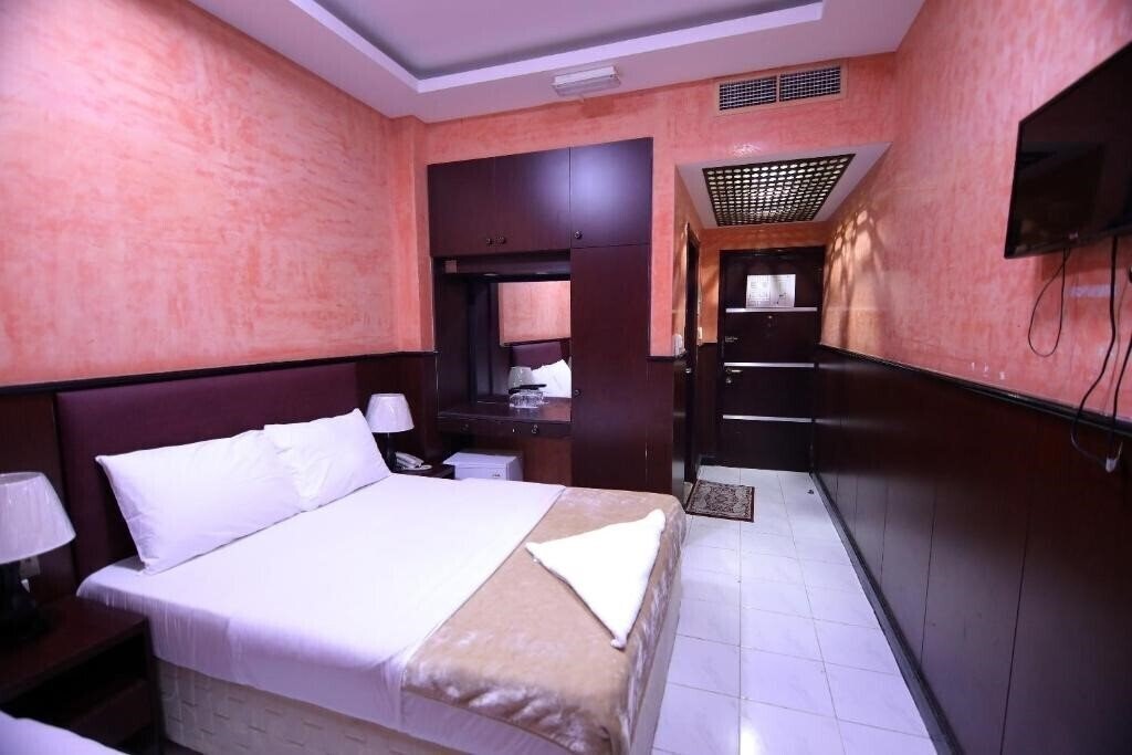 Картинка Tanha Hotel 3*