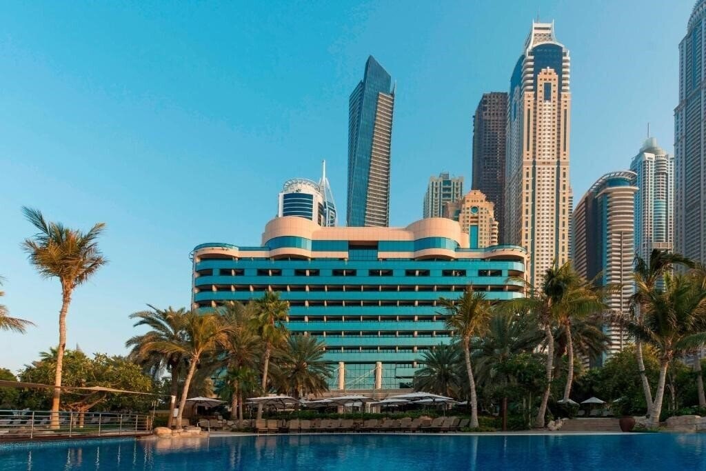 Отель Le Meridien Mina Seyahi Beach Resort & Water Park 5*
