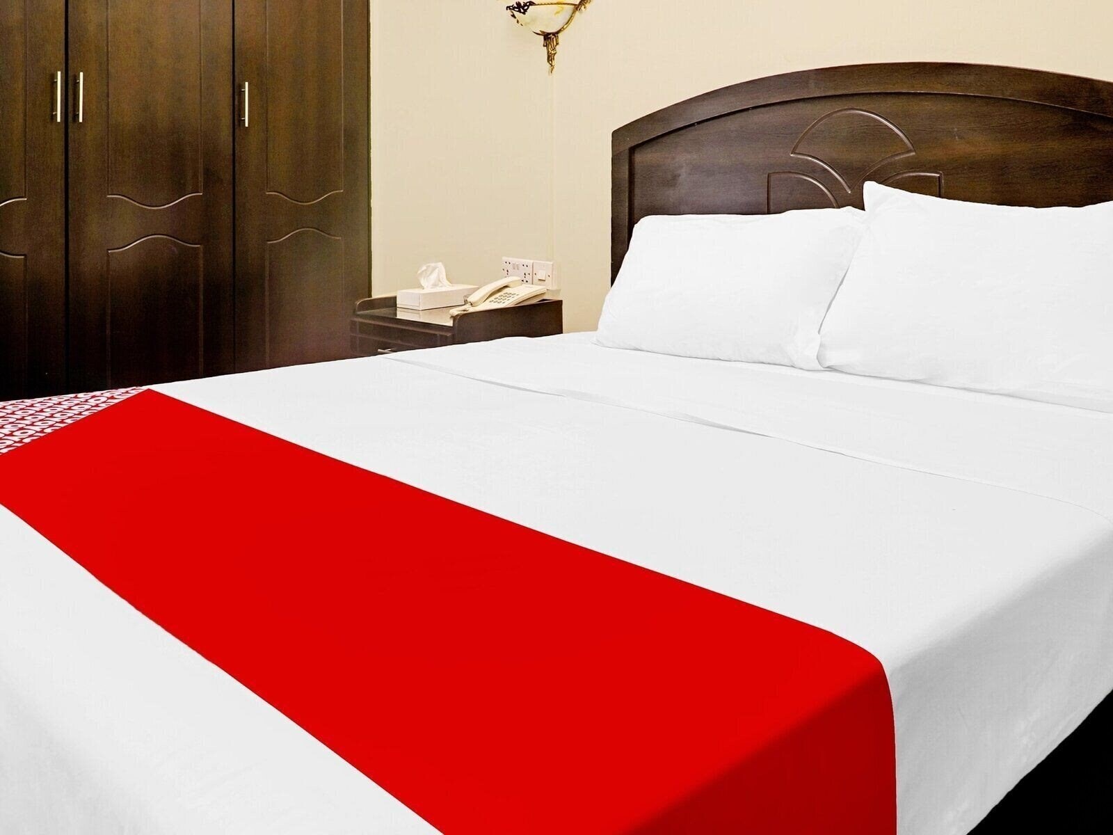 Изображение Oyo 800 Moon Creek Hotel 2*