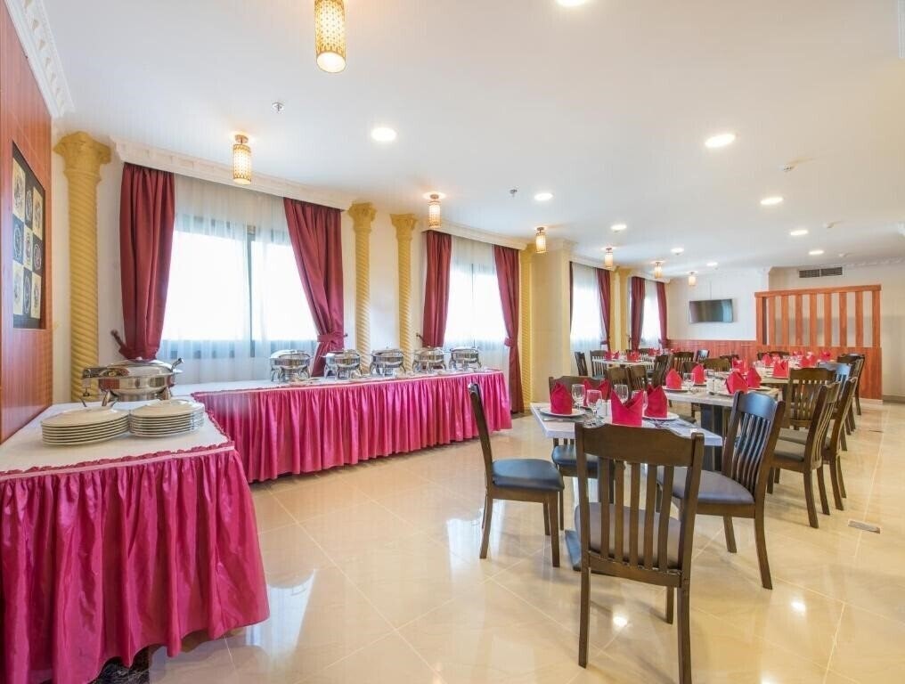 Изображение Royal Tulip Hotel Dubai (ex. Al Farej Hotel, Royal Tulip Hotel LLC) 3*