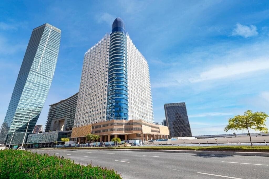 Отель Unlock Metropolis 4*