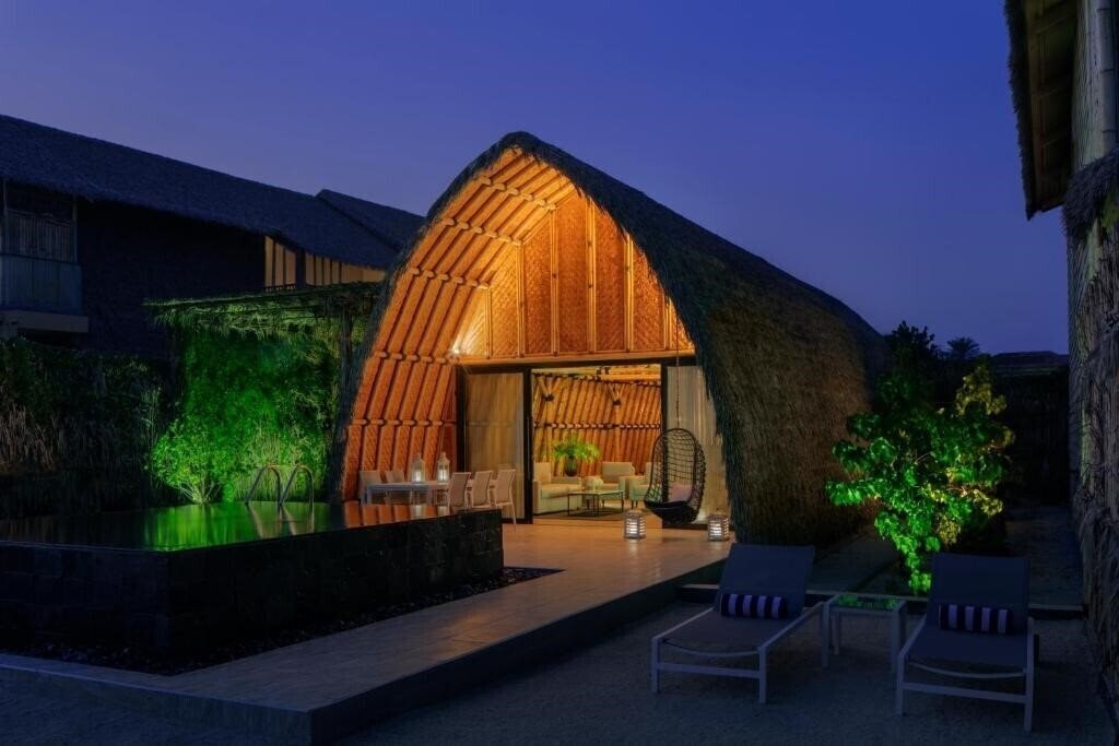 Фотография Anantara World Islands Dubai Resort 5*