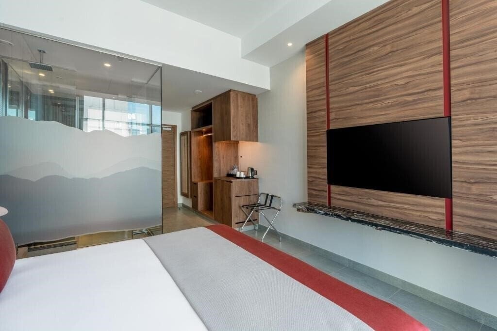 Изображение Renaissance Business Bay Dubai (ex. Grand Millennium) 5*